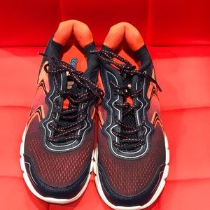 FILA womens running shoes